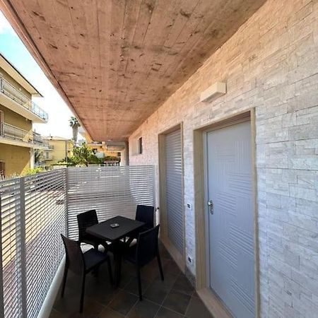 Casa Vacanze Lui San Benedetto del Tronto Bagian luar foto